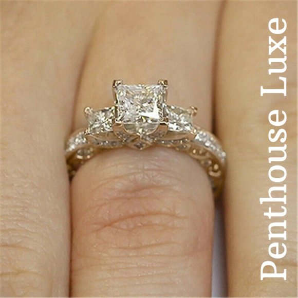 14k Gold Diamond Wedding Ring - Picture 2 of 2